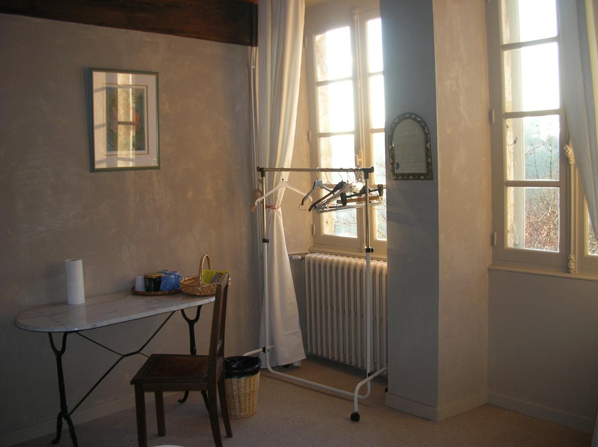 B&B "Les Remparts" Vouvant Room photo